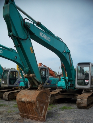 KOBELCO SK 230-6E