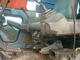 Hitachi 200EX รุ่น3 เครื่องเดิม ปั้มเดิม