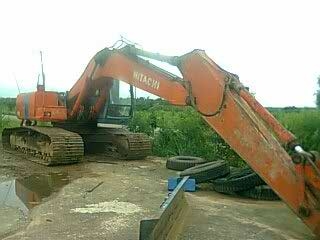 Hitachi 200EX รุ่น3 เครื่องเดิม ปั้มเดิม