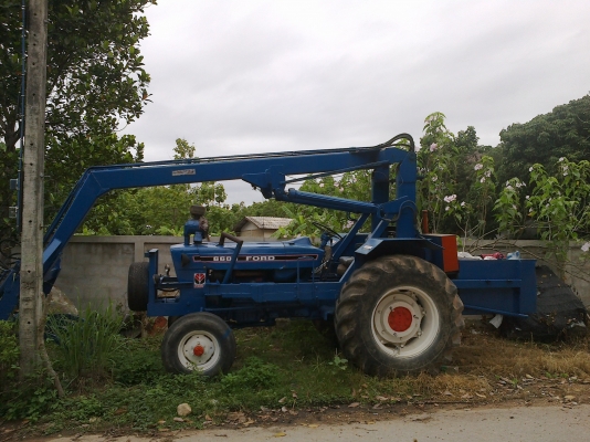 รถไถ ฟอร์ด 6600 สภาพดี พร้อมอุปกรณ์