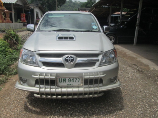 ขายด่วนวีโก้สวยๆเดิมๆคับ 3.0Eปี05ด่วนๆคับ