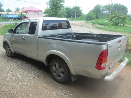 ขายด่วนวีโก้สวยๆเดิมๆคับ 3.0Eปี05ด่วนๆคับ