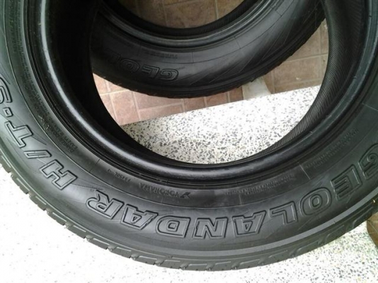 ขายยาง 235/65/17 ครับยังไม่ได้ใช้ ขายยาง 235/65/17 ครับยังไม่ได้ใช้