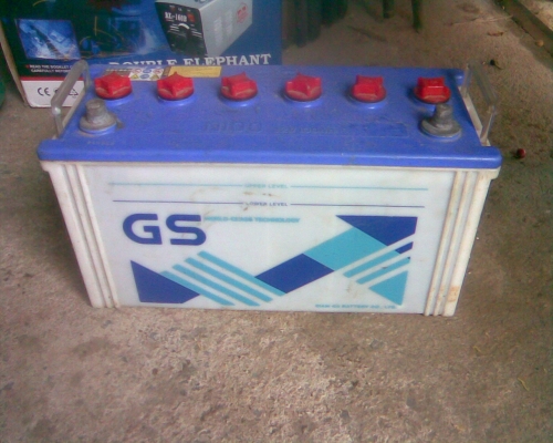 แบตเตอรี่ 100 แอมตัวใหญ่