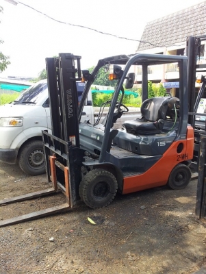Forklift TOYOTA 8FG15 แก๊ส LPG  เกียร์AUTO ยกสูง 3 มม.