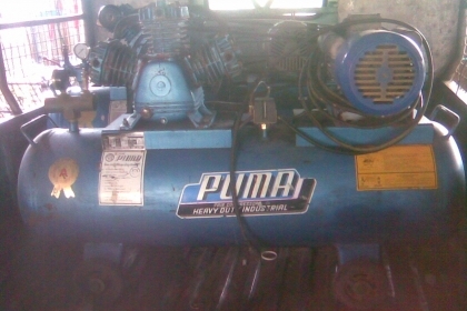 ปั้มลมพูมา 3 หัว 150 ลิตร ไฟบ้าน 220 vปั้มลมพูมา 3 หัว 150 ลิตร มอเตอร์ 2 แรงสภาพเดิมๆครับ เป็นของพูมาครับ ขนาดถัง 150 ลิตร 3 หัวปั้ม มอเตอร์ขนาด 2 แรง เก็บลมดีครับ ตัวใหญ่ครับ