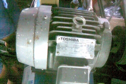 ปั้มลม พูมา 150 ลิตรสภาพเดิมๆครับ  มอเตอร์ขนาด 2 แรงของโตชิบาสภาพพร้อมใช้งานครับเก็บลมดีครัลราคานี้คุ้มครับเบิกใหม่สามหมื่นกว่าครับรุ่นนี้ใช้ยาวครับ