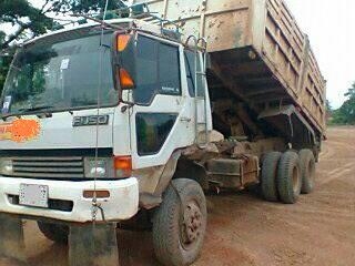 ***ขายแล้วครับขอบคุณ Truck2hand ขาย***ดาวน์เปลี่ยนสัญญา***10ล้อ2เพลาดั๊ม "ไอ้หลง195" MITSUBISHI FN527M-A1x,xxx เครื่องเดิม6D16 195HP แรงดี อึดทน ช่วงล่างแน่นคัสซีสวยไม่ผุไม่ดาม กระบะดั๊มเหล็กKAC สภาพดี สาแหรกตรง เบรคใหญ่ ยางดี10เส้น หัวบางภายในด