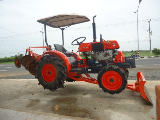 ขายรถไถคูโบต้าRT 140 PTO มีภาพวีดีโอ สภาพ 99 \% สวยสด rnเครื่องดีเดิมๆแน่น แรงพร้อมใช้สภาพสวยทั้งคัน