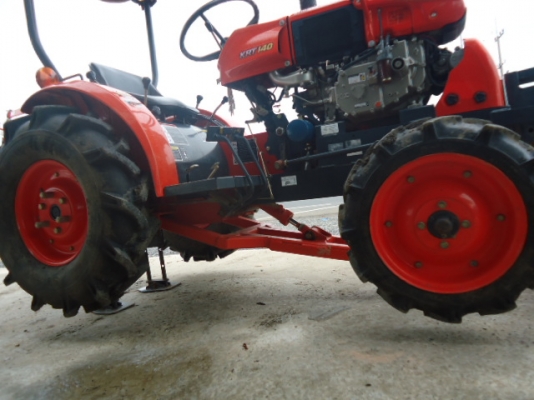 ขายรถไถคูโบต้าRT 140 PTO มีภาพวีดีโอ สภาพ 99 \% สวยสด rnเครื่องดีเดิมๆแน่น แรงพร้อมใช้สภาพสวยทั้งคัน