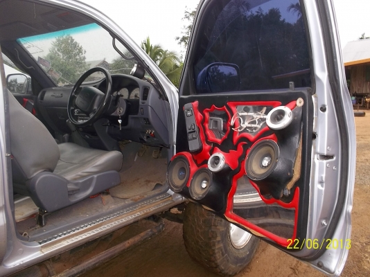 ขายกระบะ4x4 เครื่อง3000 เครื่องเสียงกระหึ่ม