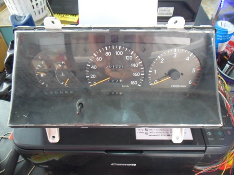 เรือนไมล์ รถตู้หัวจรวด