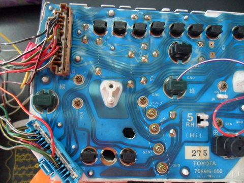 เรือนไมล์ รถตู้หัวจรวด เรือนไมล์ รถตู้หัวจรวด