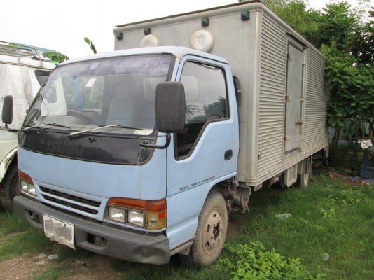 ขาย Isuzu NPR 6ล้อ หัวการ์ตูน 120แรง รถห้าง ปี95.