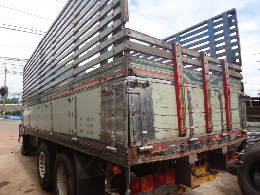 ขายด่วนรถสิบล้อเพลาเดียว ISUZU  DEGA  195  พร้อมใช้งาน