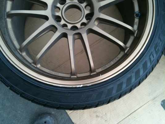 ขายแม็ก RE30 พร้อมยาง225/45/18-265/35/18 สภาพดอกเยอะๆใช้ได้อีกนาน ไม่เคยซ่อม 25,000 ขายแม็ก RE30 พร้อมยาง225/45/18-265/35/18 สภาพดอกเยอะๆใช้ได้อีกนาน ไม่เคยซ่อม 25,000