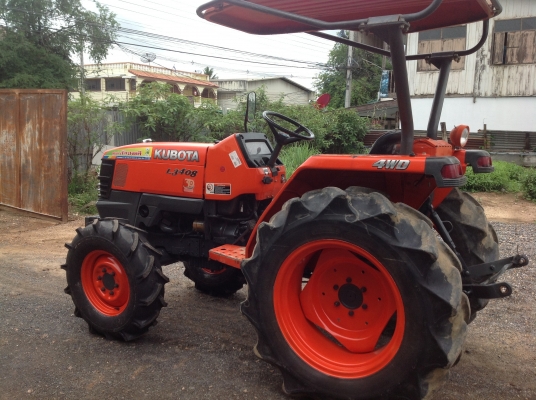ปัญญาแทรคเตอร์มาแล้ว...จัดมาให้ครับ คูโบต้า L3408 ติดใบมีดใหม่ ยางหน้าใหม่