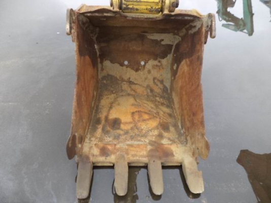 ขายด่วน..รถแบคโฮ KOBELCO SK120-1(M3) S/N LP-09076 รถเก่าญี่ปุ่นแท้ เลขไมล์ 6,891 ชั่วโมง มีใบอินวอยล์ .