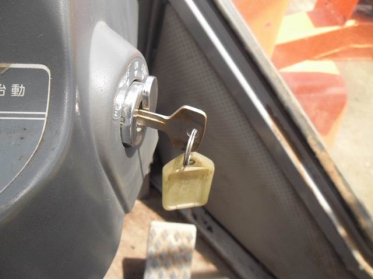 ขายด่วน สภาพสวยจัด รถตักล้อยาง HITACHI LX70-2C 1,100,000 บาท