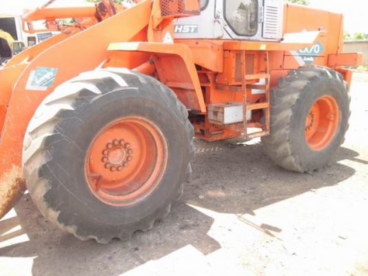 ขายด่วน สภาพสวยจัด รถตักล้อยาง HITACHI LX70-2C 1,100,000 บาท