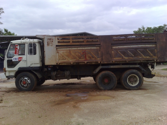 ขายรถบรรทุก 10 ดั้ม 2 เพลา MITSU TURBO TF 44XX เปี่ลยนเครื่อง 6M61 ไม่โบ 225 แรงเครื่องดีคัสซีสวยยางดี 10 เส้บทะเบียนชุดโอนพร้อมแอร์เย็น