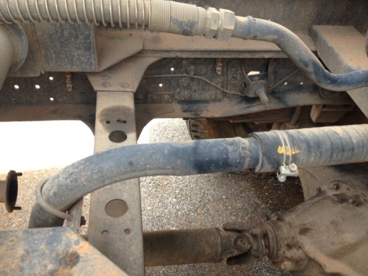 รถอิซูซุ 6 ล้อดั้ม NQR  150 แรงม้า ปี 48  สนใจติดต่อ 081 - 6079515