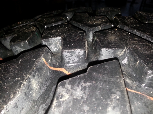 ปรับราคา ขายยาง31/10.5/15 ปี10สวยๆครับดอก14มิลไม่บวมไม่บั่งไม่ปะ