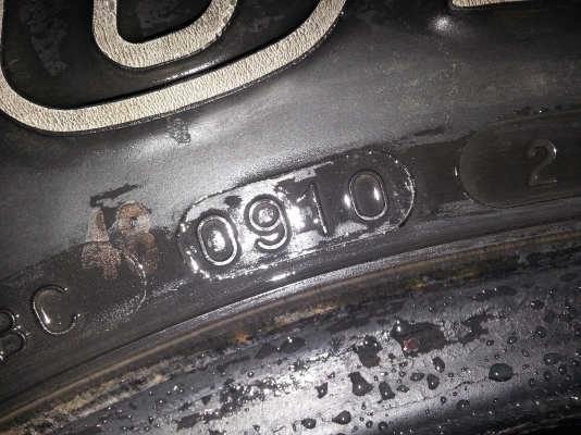 ปรับราคา ขายยาง31/10.5/15 ปี10สวยๆครับดอก14มิลไม่บวมไม่บั่งไม่ปะ