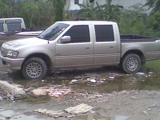 ขายอีซูซุดราก้อน 3000 ปี 2002