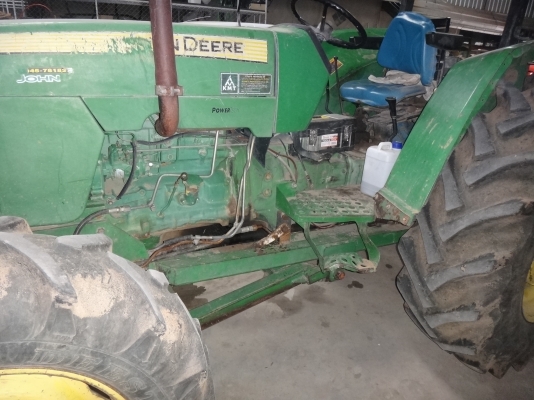 ขายด่วน รถไถ JOHN DEERE 5615K 2เพลา ปี 50 พร้อมใช้งานเล่มทะเบียนพร้อม ขายด่วน รถไถ JOHN DEERE 5615K 2เพลา ปี 50 พร้อมใช้งานเล่มทะเบียนพร้อม