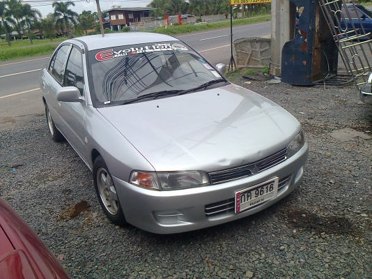 ขายมิตซูท้ายเบนซ์ปี97เกียร์ออโต้สภาพดีบางๆภายในสอาดเคร่ืองเกียร์ดีสีบางมีบุบนิดหน่อยตามรูป(ข้อเสีย โช๊คคู่หน้าแตก นอกนั้นใช้ได้ปกติ ขายตามสภาพ)