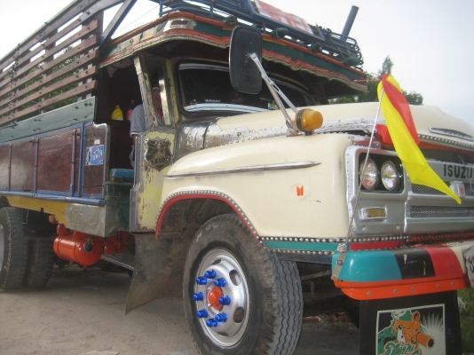 -ขายอิซูชุ10ล้อหัวยาว2เพลาใหญ่DLใช้ใด้ครับ