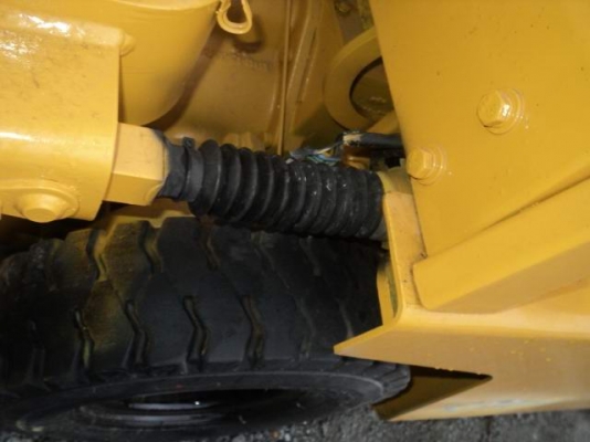 ขายรถโฟร์คลิฟท์นำเข้าจากญี่ปุ่น KOMATSU รุ่น FG07-2 เครื่องเบนซิน ราคา 80,000 บาท รถนอกแท้