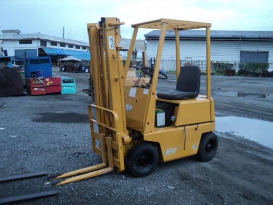 ขายรถโฟร์คลิฟท์นำเข้าจากญี่ปุ่น KOMATSU รุ่น FG07-2 เครื่องเบนซิน ราคา 80,000 บาท รถนอกแท้