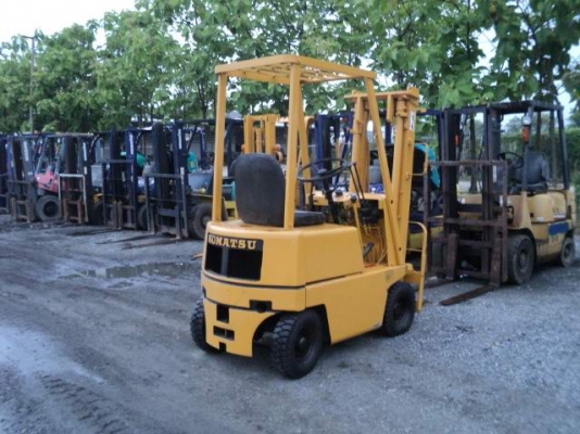 ขายรถโฟร์คลิฟท์นำเข้าจากญี่ปุ่น KOMATSU รุ่น FG07-2 เครื่องเบนซิน ราคา 80,000 บาท รถนอกแท้