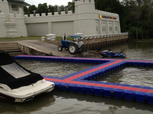 เรือจากusa