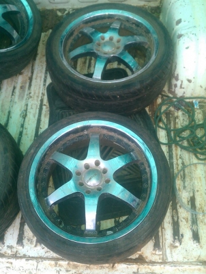 ขายแม็คLENSO ขอบ17 4-100+ 4-114พร้อมยาง 5500 บาท ถูกๆ