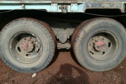 Isuzu สิบล้อ Rocky 2 เพลา FVZ ปี 33 พื้นเรียบท้ายลาด เบรกจิ๊ฟฟี่ เพาเวอร์ เครื่อง 175 ช่วงล่างใหญ่ คานพื้นเรียบ เหล็กตัว I 820,000