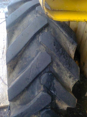 รถตักล้อยางKOMATSU 507 กรองเดียว สวยๆน่าใช้ รถตักล้อยางKOMATSU 507 กรองเดียว สวยๆน่าใช้