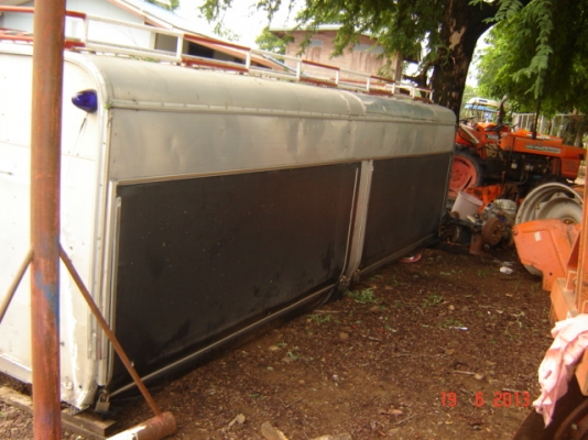 หลังคารถ 6 ล้อ ISUZU NPR สนใจติดต่อโดยตรง  081-2805754