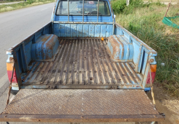 datsun 720 แห้งสวย