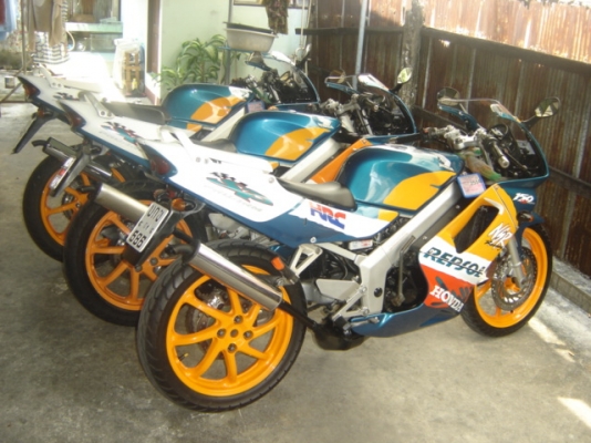 ขาย NSR PROARM 150SP สวย ทำสีใหม่ทั้งคัน ต่อรองราคาได้ กทม สีลม ซอย 10