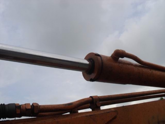 ขายถูก ขายแบ็คโฮเล็ก AIRMAN รุ่น : HM30S ราคา 130,000 บาท