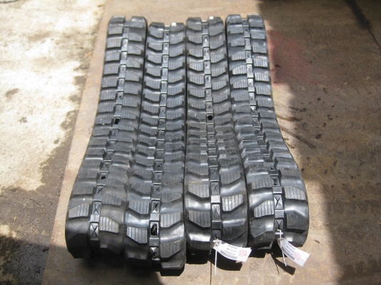 ขายแทร็กยางPC03ของใหม่และรับสั่งแทร็งทุกชนิดยี่ห้อ