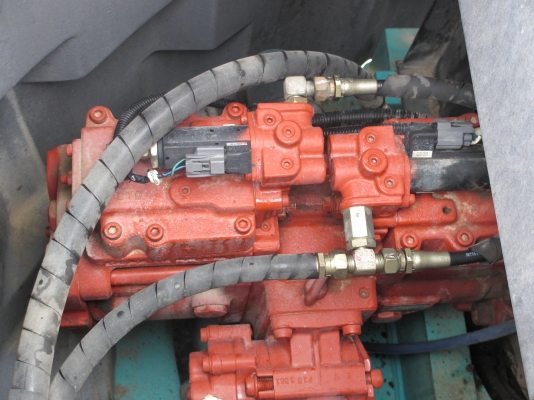 Kobelco SK 115 SR เก่านอก นำเข้า รถสวย สภาพดีมาก Kobelco SK 115 SR เก่านอก นำเข้า รถสวย สภาพดีมาก