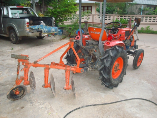 ขายรถไถคูโบต้านั่งขับ 14 แรง