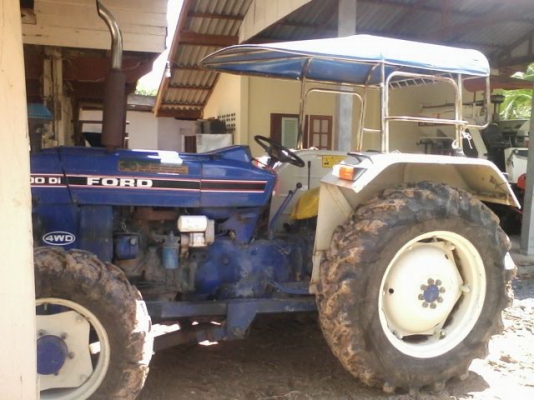 ขายรถไถนา FORD รุ่น6610 รุ่น5500 รุ่น77 เพลาเดียว เกียร์เสื้อลายทั้งหมดทั้ง3คันครับ