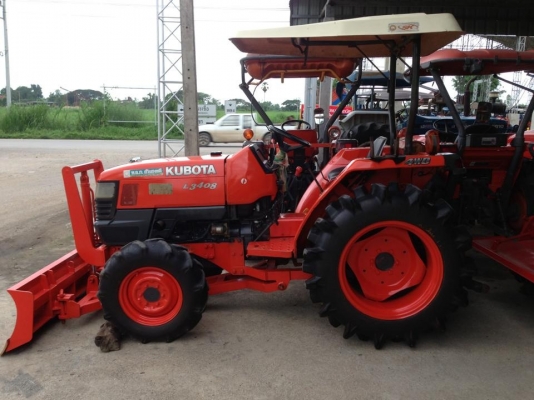 ขายด่วนรถไถคูโบต้าL3408พร้อมดันดินหน้าและโลเตอร์ลี่รถอยุ่ที่จังหวัดกำแพงเพชร