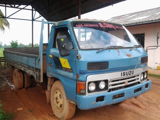 Isuzu Ks110 4BD1 ฝาขาว ห้างแท้ ทะเบียนขาด51 เกียรยาว Isuzu Ks110 4BD1 ฝาขาว ห้างแท้ ทะเบียนขาด51 เกียรยาว