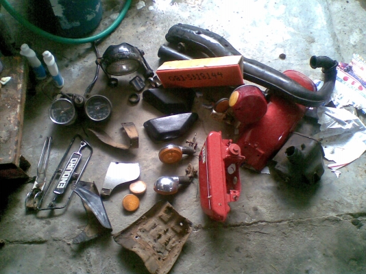 อะไหล่ แท้ เก่าเก็บ DT-100 /  DT-125 โช้คคู่ - นัดเชียงใหม่ ครับ